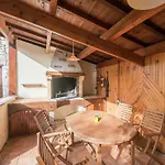 Charming Retreat In Bouniagues بيت للعطل