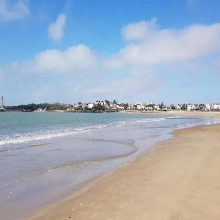 Charming Retreat In Bouniagues بيت للعطل مونبازيلاك